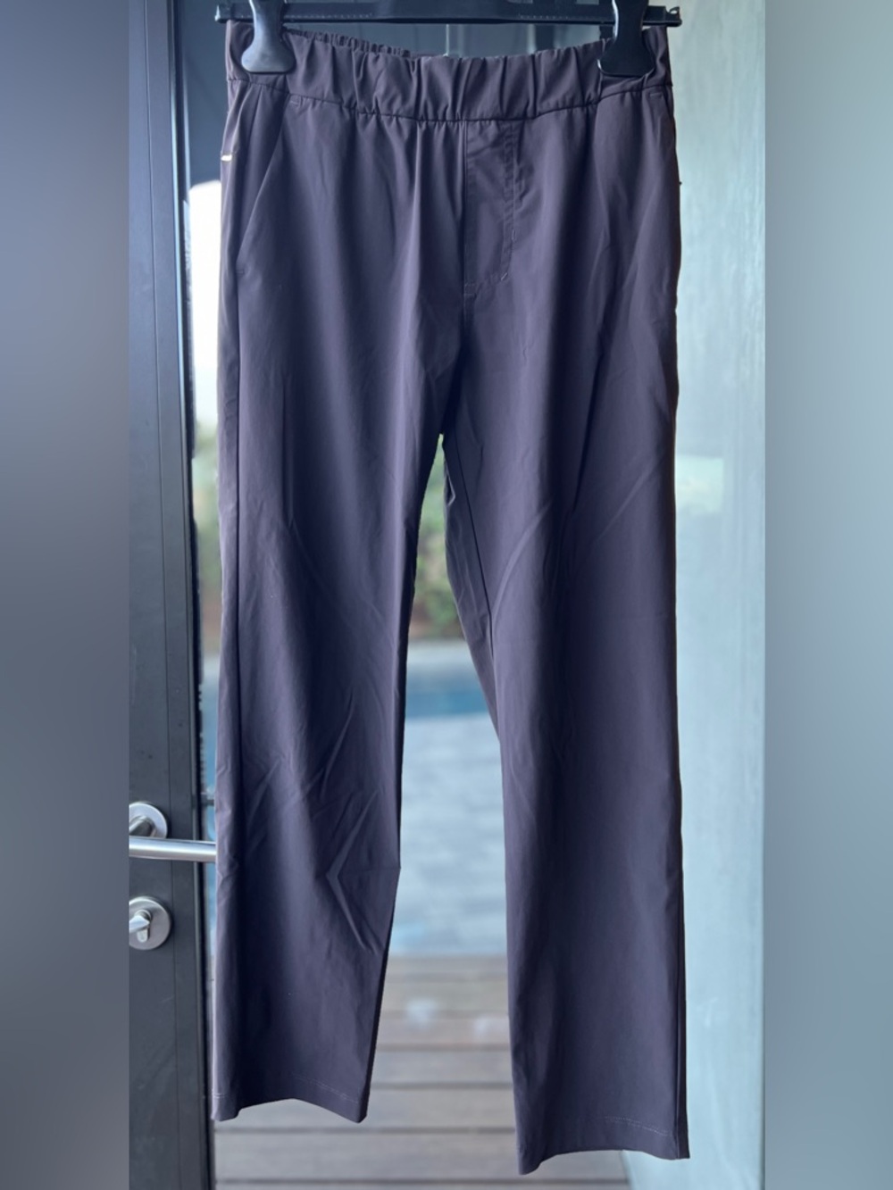 Vuori Miles Ankle Pant Women's Performance Pants Dark Brown Espresso Plum Java - Picture 3 of 9